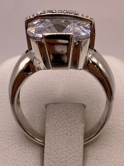 Anillo Cuadrado con Zirconia Blanca en Plata Ley 925, vista superior