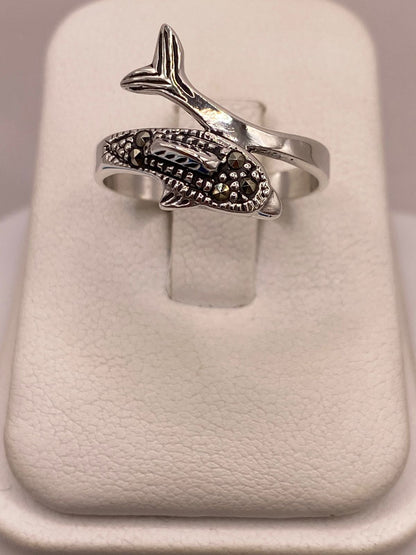 Anillo Delfín con Marquesitas en Plata Ley 925, vista superior