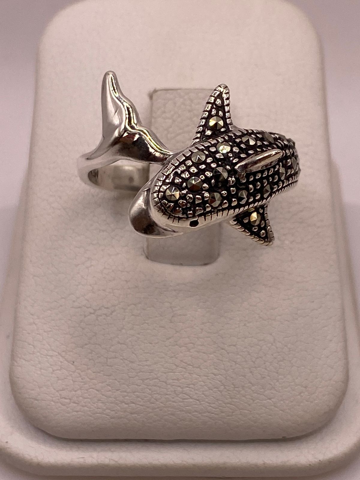 Anillo Delfín con Marquesitas en Plata Ley 925, vista superior