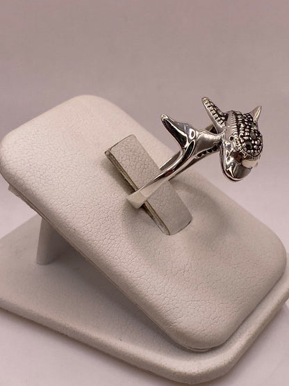 Anillo Delfín con Marquesitas en Plata Ley 925, vista posterior