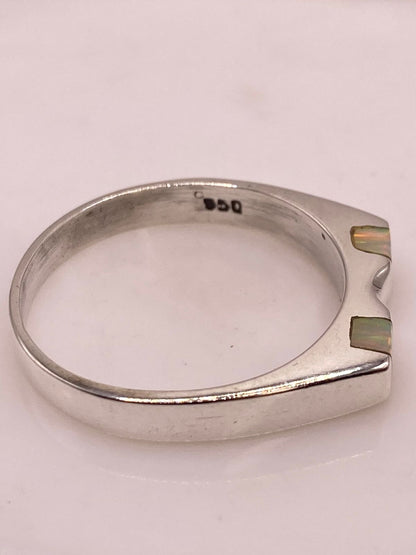 Anillo Delgado con Doble Incrustación de Ópalo de Fuego en Plata Ley 950, sello de autenticidad Plata Ley .925