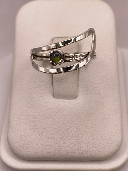 Anillo Diseño Abierto de Plata Ley 925 con Ópalo Natural, vista superior