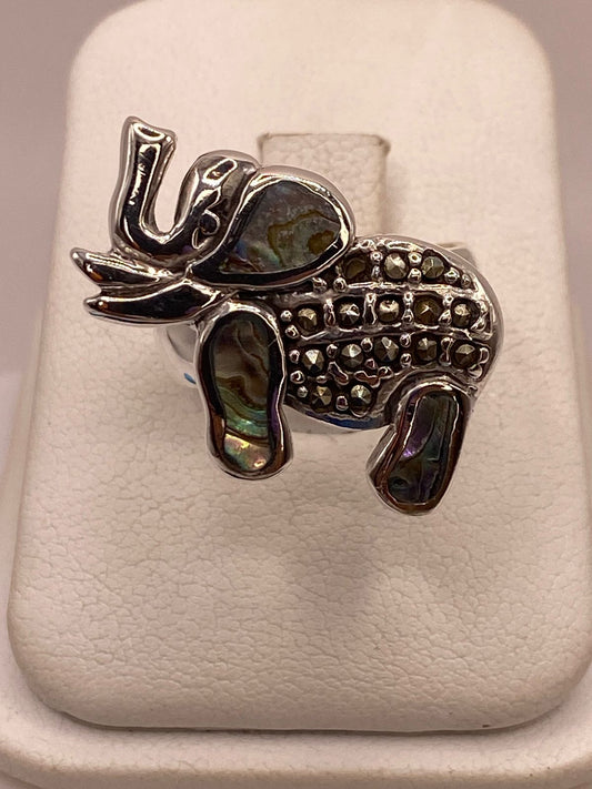 Anillo Elefante Artesanal con Abalón y Marquesitas en Plata Ley 925 — detalle de acabado