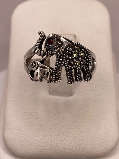 Anillo Elefante con Marquesitas y Zirconia en Plata Ley 925, vista superior