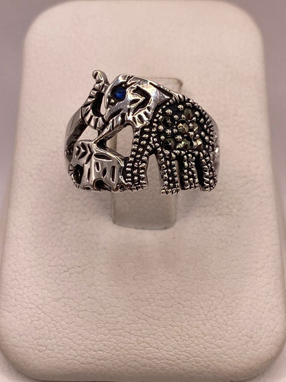 Anillo Elefante Vintage con Marquesitas en Plata Ley 925, vista frontal