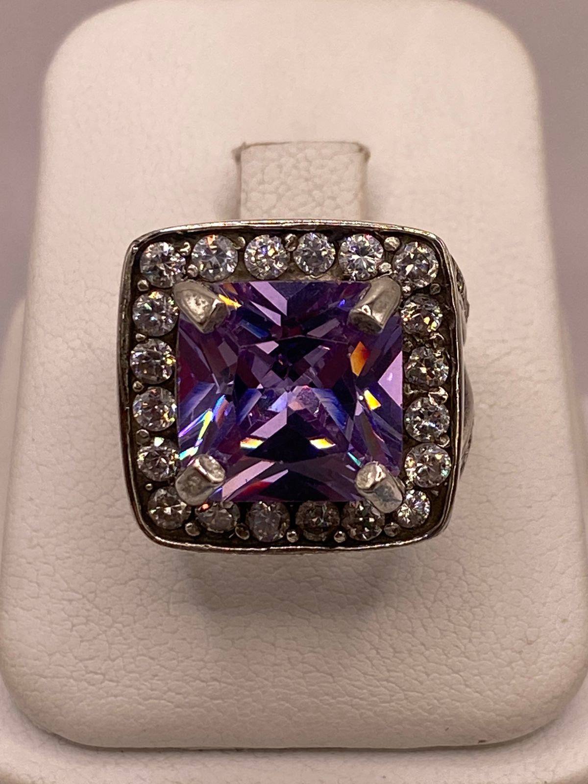 Anillo de Plata 925 Zirconia Morada Halo — Solitario Artesanal Taxco, vista de detalle