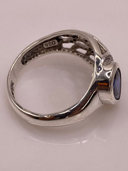 Anillo Elegante con Zirconia Azul en Plata Ley 950, sello de autenticidad Plata Ley .925