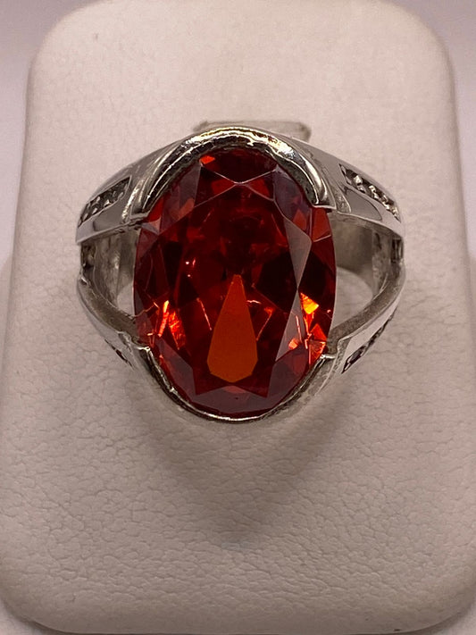 Anillo Elegante con Zirconia Naranja Intensa en Plata Ley 925 — detalle de acabado