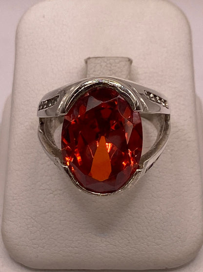 Anillo Elegante con Zirconia Naranja Intensa en Plata Ley 925, vista frontal