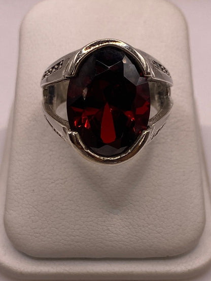 Anillo Elegante con Zirconia Rojo Oscuro en Plata Ley 925, vista superior
