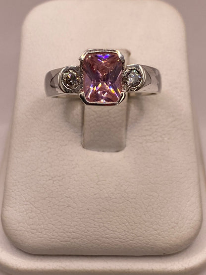 Anillo Elegante con Zirconia Rosa en Plata Ley 925, vista superior