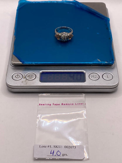Anillo Elegante con Zirconias Color Champagne en Plata Ley 925, peso en gramos (báscula)