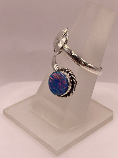 Anillo Envolvente Ajustable de Plata Ley .925 con Ópalo de Fuego, vista frontal