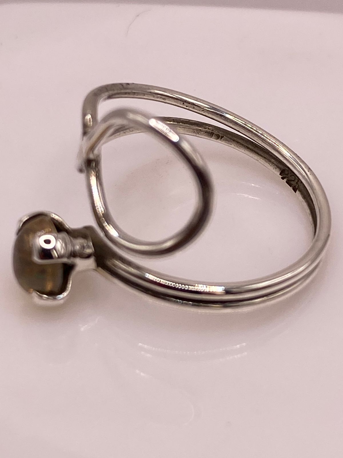 Anillo Envolvente Ajustable de Plata Ley 925 con Piedra Natural, sello de autenticidad Plata Ley .925