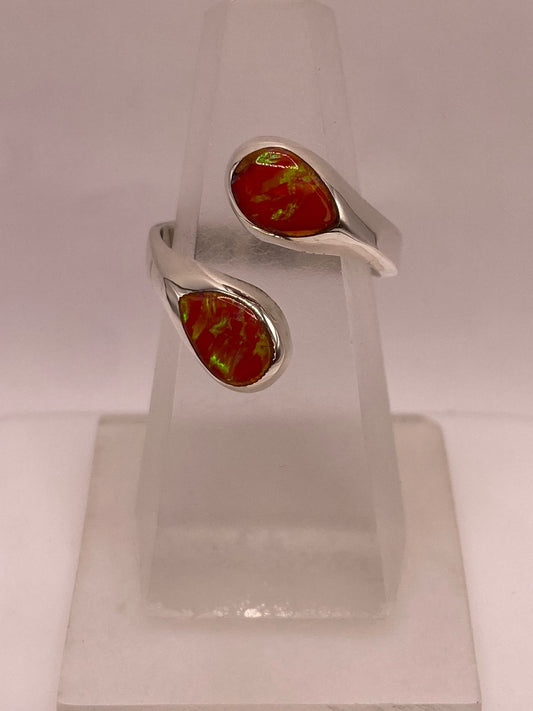 Anillo Envolvente de Plata Ley 950 con Ópalo de Fuego — ángulo diagonal