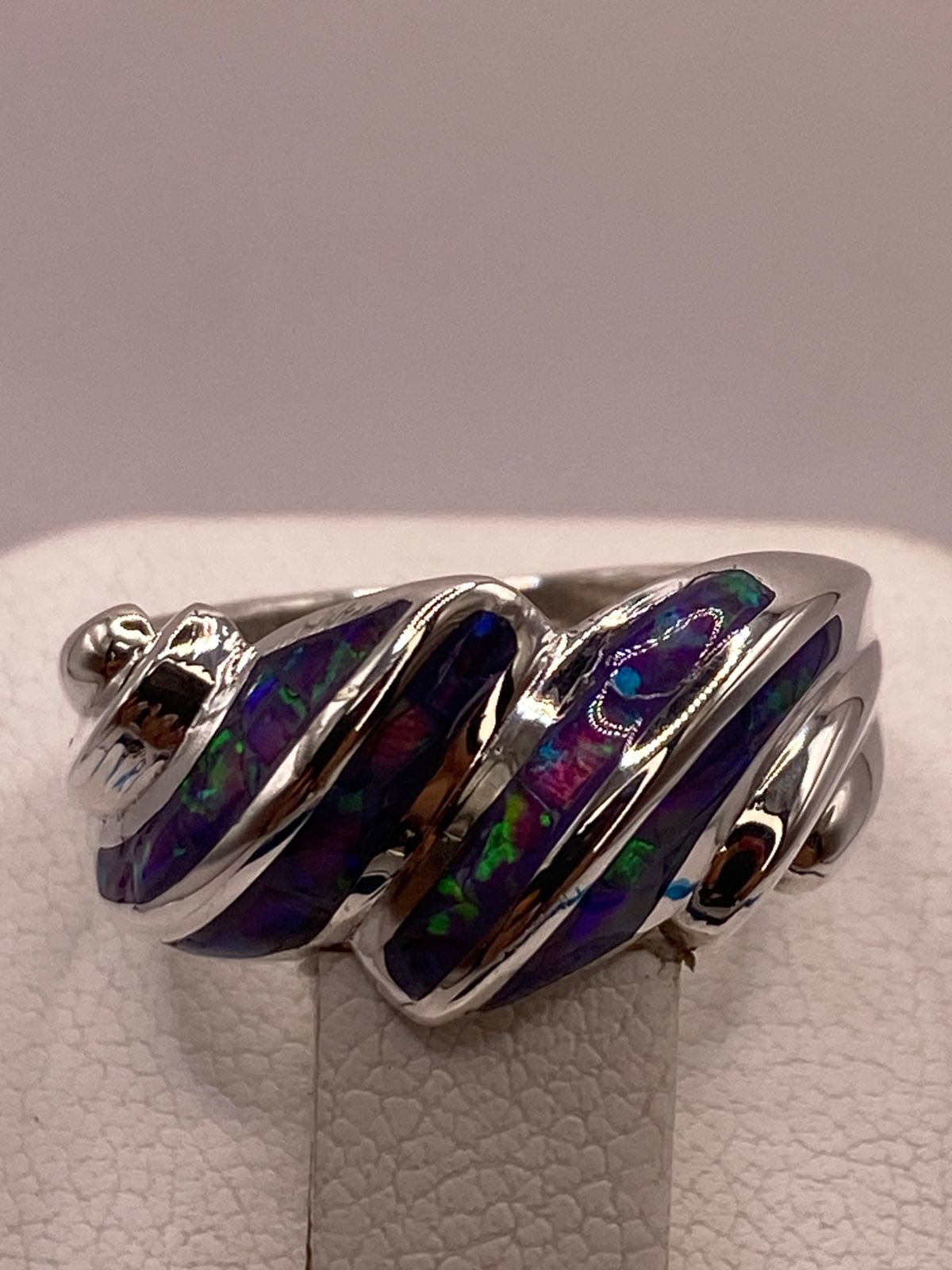 Anillo Envolvente de Plata Ley 950 con Ópalo de Fuego, sello de autenticidad Plata Ley .925