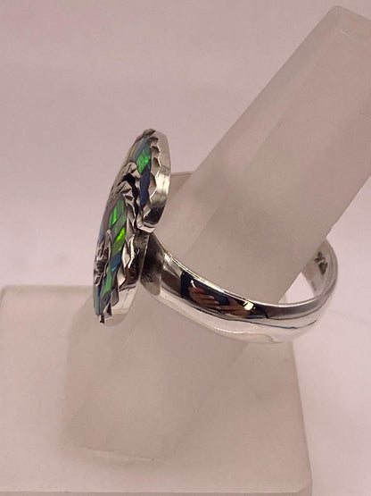 Anillo Espiral con Ópalo de Fuego Multicolor en Plata Ley .950, vista de detalle