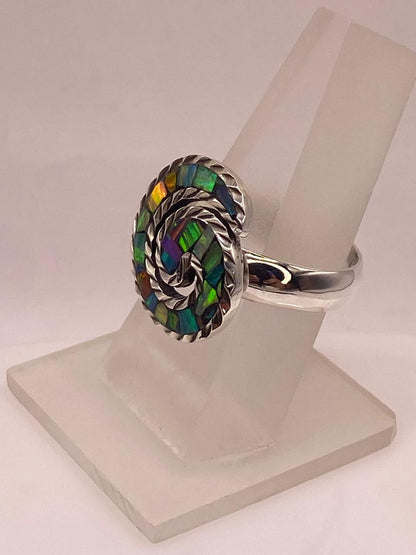 Anillo Espiral con Ópalo de Fuego Multicolor en Plata Ley .950, vista frontal