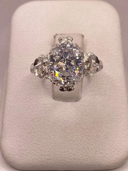 Anillo Estilo Princesa en Plata Ley 925 con Zirconia , vista frontal