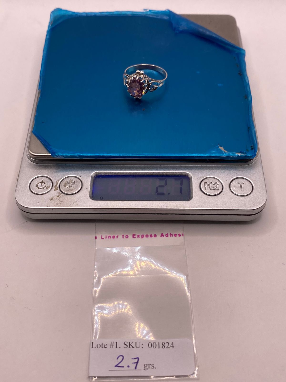 Anillo Estilo Princesa con Zirconia Rosa en Plata Ley .925, peso en gramos (báscula)