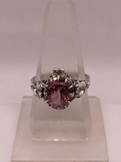 Anillo Estilo Princesa con Zirconia Rosa en Plata Ley .925, sello de autenticidad Plata Ley .925