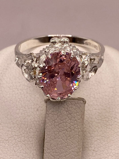Anillo Estilo Princesa con Zirconia Rosa en Plata Ley 925, sello de autenticidad Plata Ley .925
