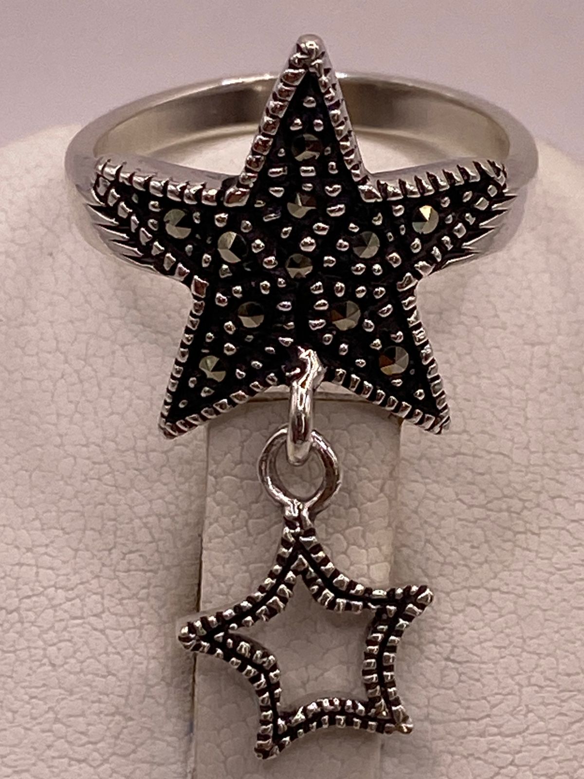Anillo Estrella con Marquesitas en Plata Ley 925, sello de autenticidad Plata Ley .925