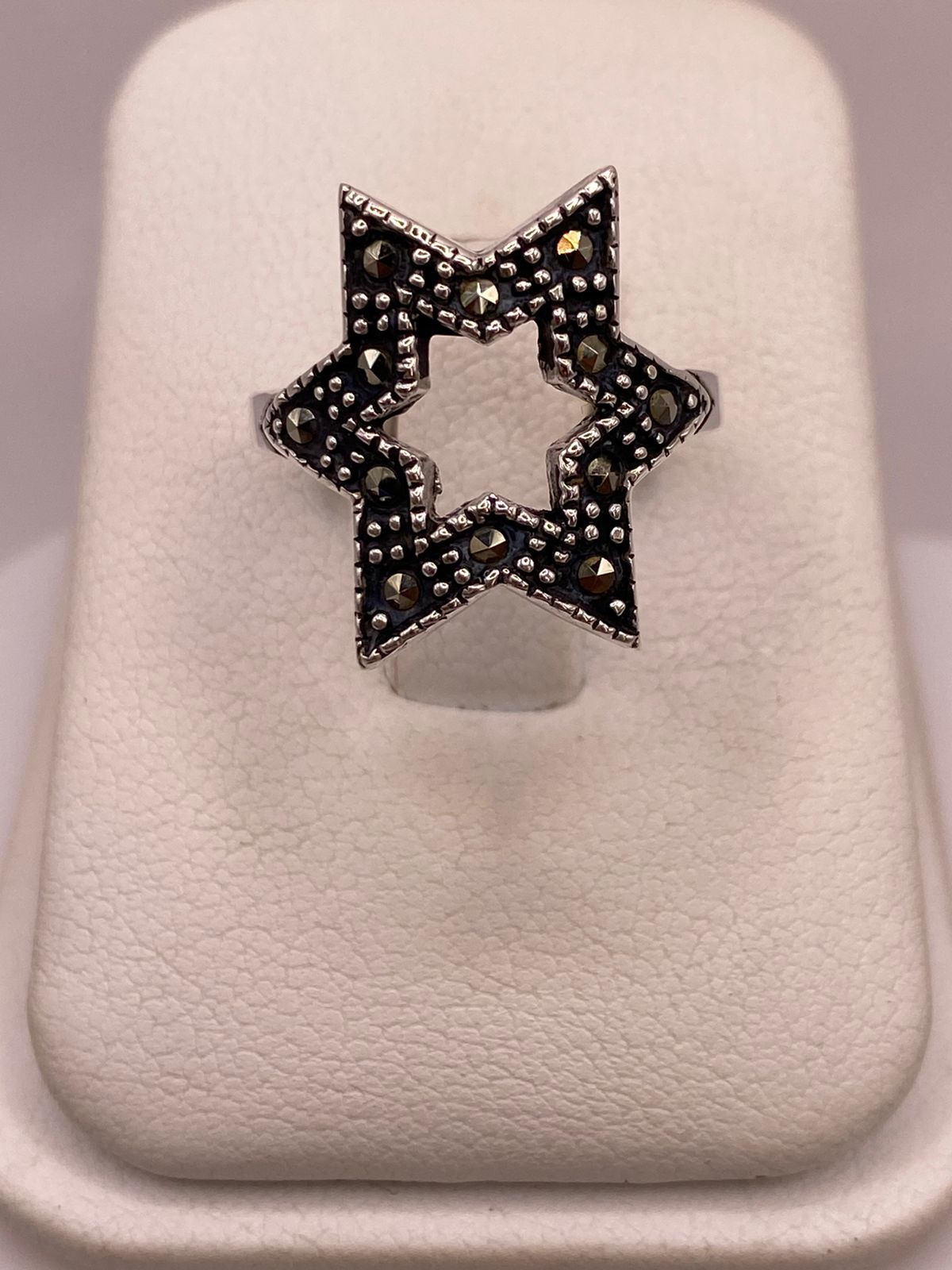 Anillo Estrella Vintage con Marquesitas en Plata Ley 925, vista lateral