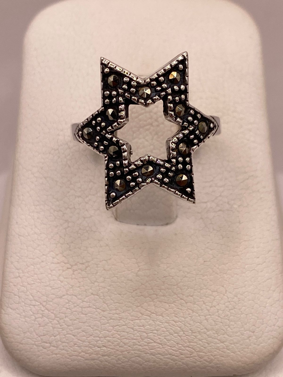 Anillo Estrella Vintage con Marquesitas en Plata Ley 925, vista frontal