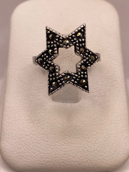 Anillo Estrella Vintage con Marquesitas en Plata Ley 925, vista frontal