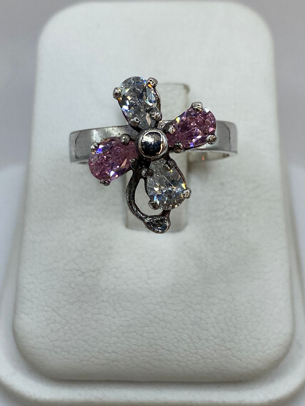 Anillo con Flor Giratoria en Plata 925, vista lateral