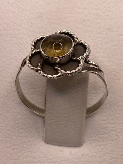 Anillo Floral Artesanal de Plata Ley 925 con Ámbar Ahumado, sello de autenticidad Plata Ley .925