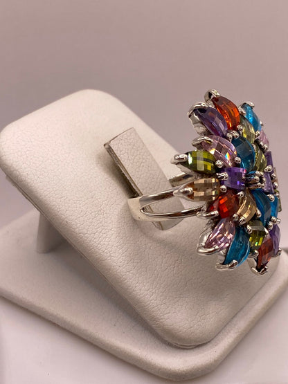Anillo Floral Multicolor con Zirconias en Plata Ley 925, vista lateral