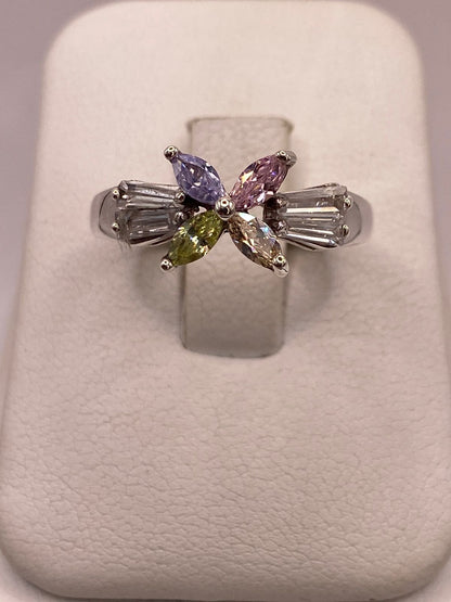 Anillo Floral Multicolor con Zirconias en Plata Ley 925, vista frontal