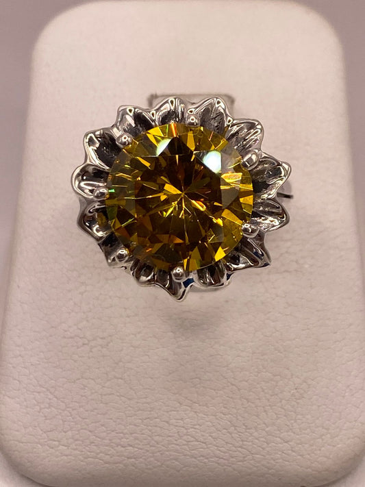 Anillo Floral de Plata Ley 925 con Zirconia — detalle de acabado
