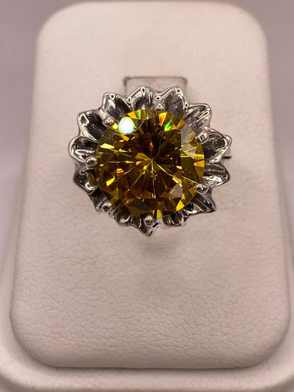 Anillo Floral de Plata Ley 925 con Zirconia, vista superior