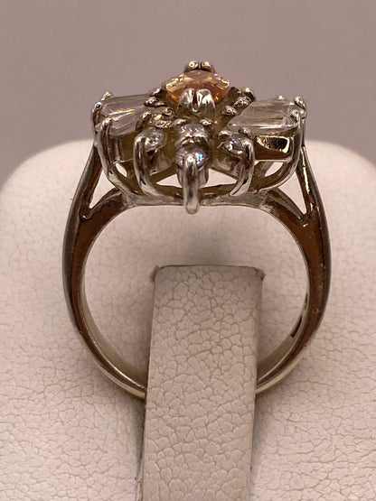Anillo Floral de Plata 925 con Zirconia Citrino y Zirconias Blancas, vista posterior