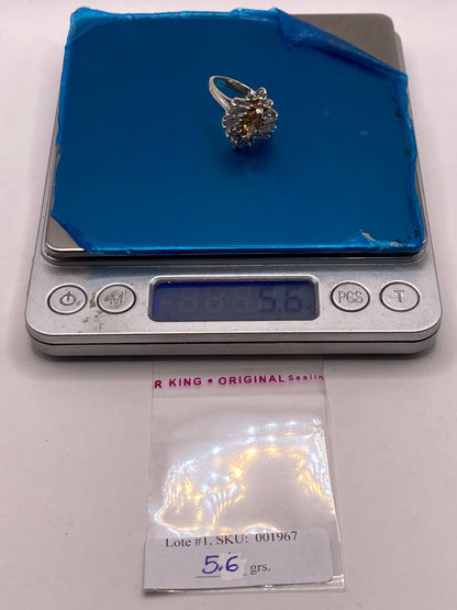 Anillo Floral de Plata 925 con Zirconia Citrino y Zirconias Blancas, peso en gramos (báscula)