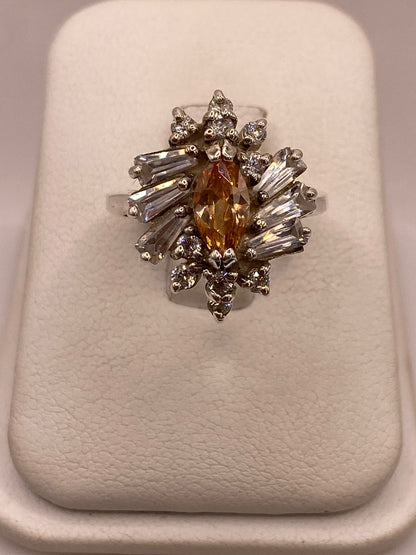Anillo Floral de Plata 925 con Zirconia Citrino y Zirconias Blancas, vista superior