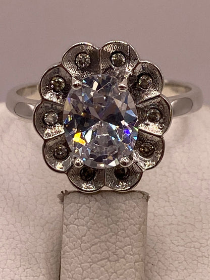 Anillo Floral con Zirconias en Plata Ley 925, vista superior
