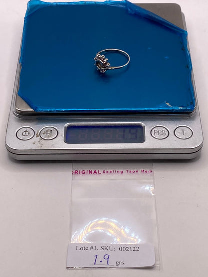 Anillo Floral con Zirconias Rosas en Plata Ley 925, peso en gramos (báscula)