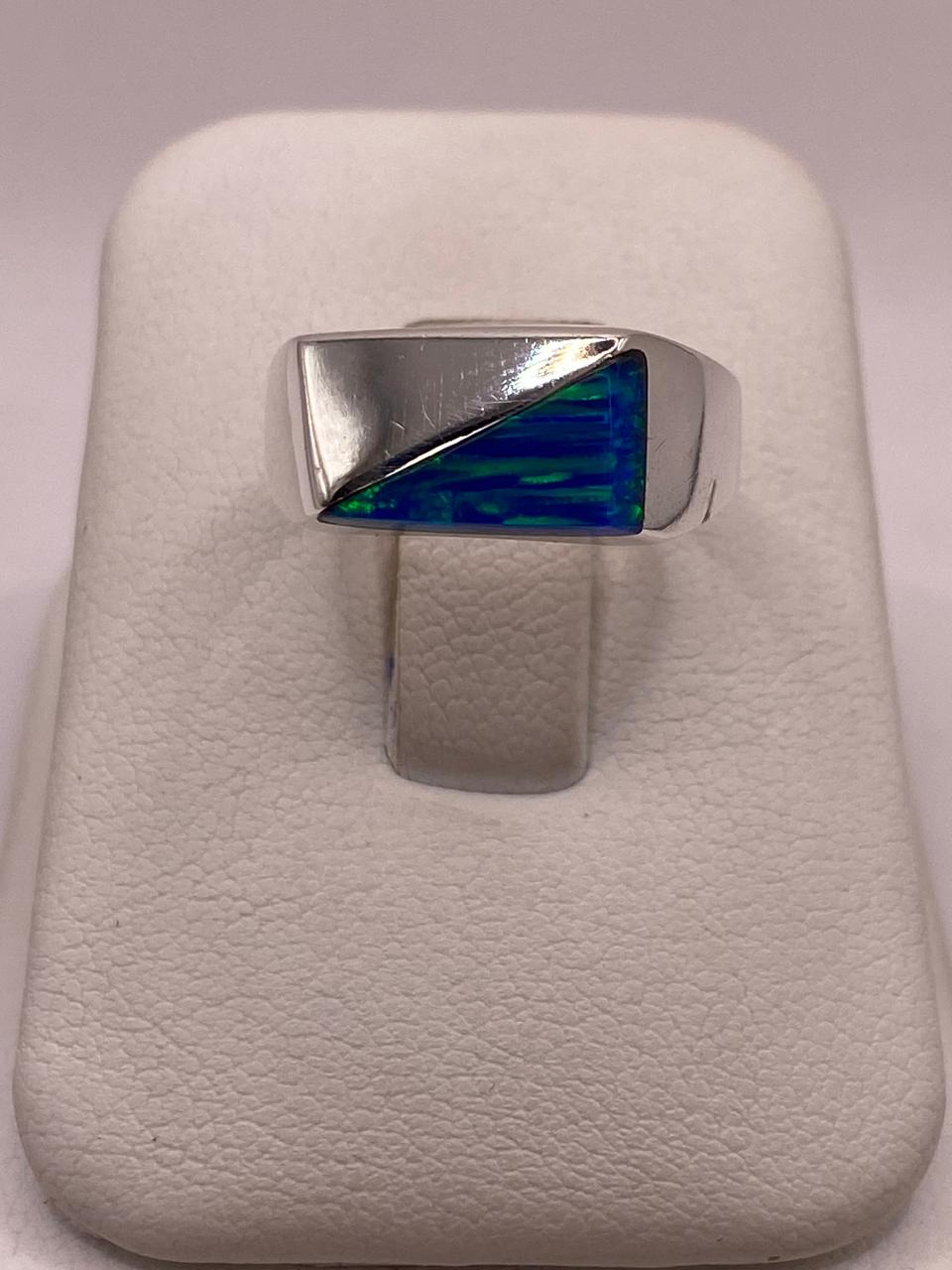 Anillo Geométrico de Ópalo Azul y Verde en Plata Ley 950 — ángulo diagonal
