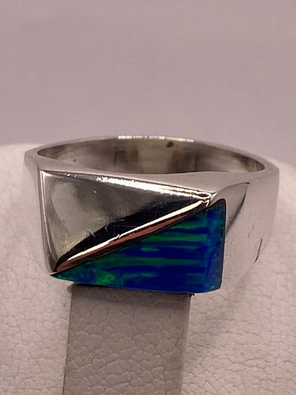 Anillo Geométrico de Ópalo Azul y Verde en Plata Ley 950, sello de autenticidad Plata Ley .925