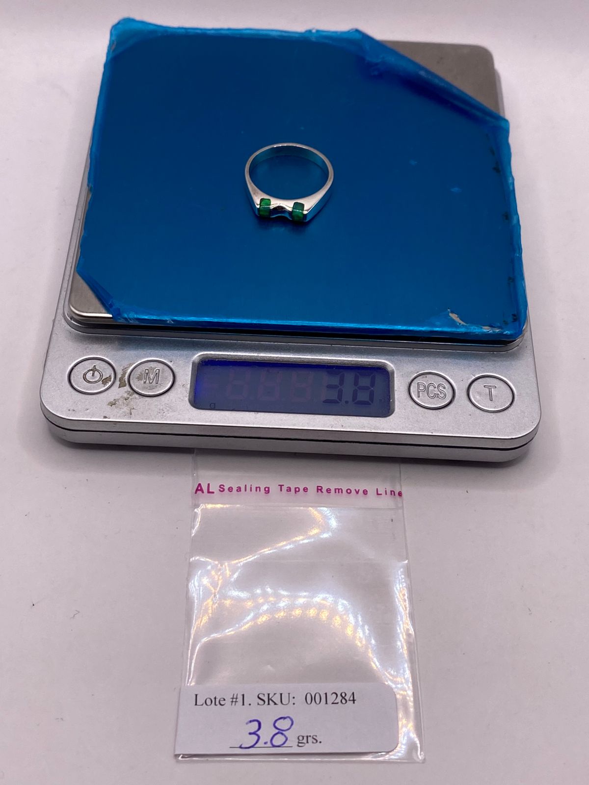 Anillo Geométrico de Plata Ley 925 con Ópalo de Fuego Verde y Azul, peso en gramos (báscula)