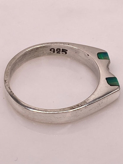 Anillo Geométrico de Plata Ley 925 con Ópalo de Fuego Verde y Azul, sello de autenticidad Plata Ley .925