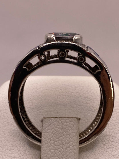 Anillo Geométrico de Plata Ley 925 con Ópalo de Fuego y Zirconia Tornasol, vista superior