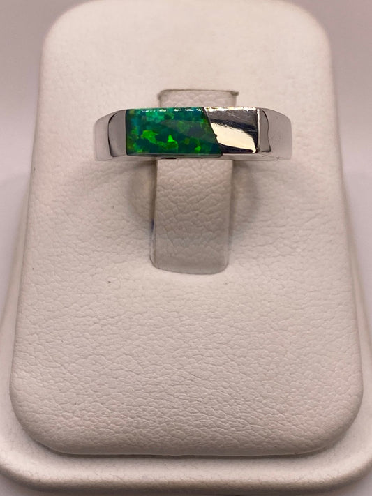 Anillo Geométrico de Plata Ley 950 con Ópalo Verde — ángulo diagonal