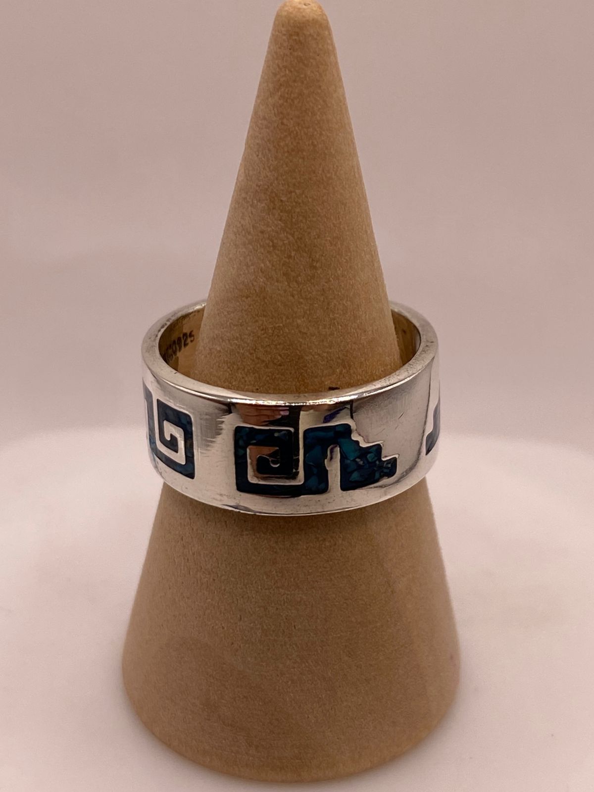Anillo Greca Azteca de Plata .925 con Incrustación Azul, vista superior