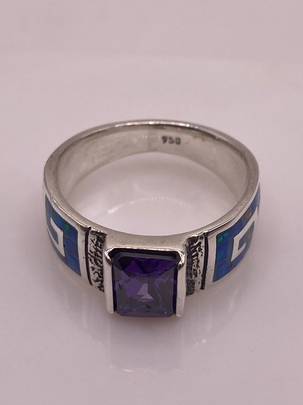 Anillo Greca Ópalo Azul-verde & Zirconia Amatista Plata 950, sello de autenticidad Plata Ley .925
