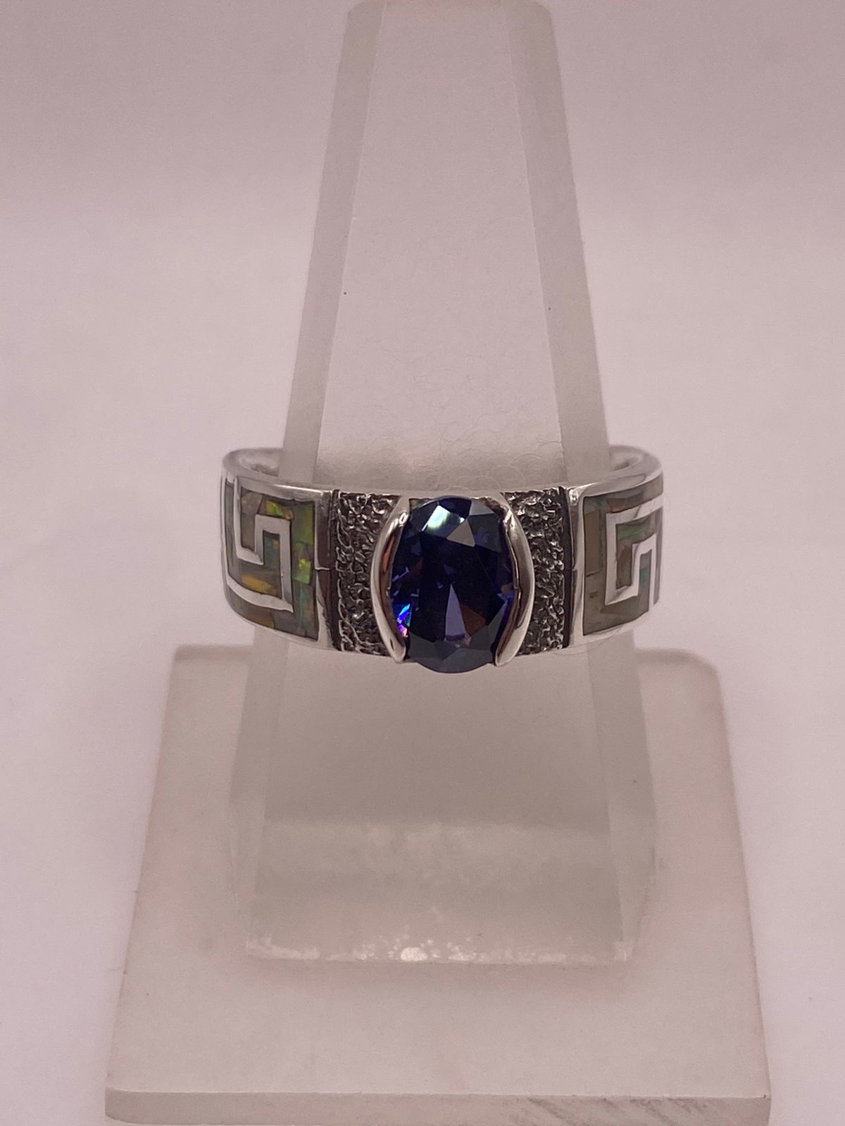 Anillo Greca Ópalo Multicolor & Zirconia Tanzanita Plata 950 — ángulo diagonal